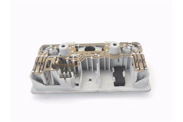 Recambio de luz delantero central techo para volkswagen touran (1t1) 2.0 tdi referencia OEM IAM 3B0947105C  