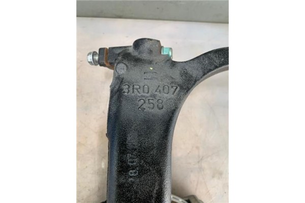 Recambio de mangueta delantero derecha para seat exeo berlina (3r2) 1.6 referencia OEM IAM 3R0407258  