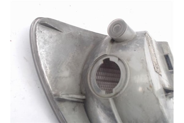 Recambio de intermitente delantero izquierdo para mercedes-benz vito kombi (639) referencia OEM IAM 6388200821K3 67629831 