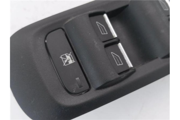 Recambio de mando elevalunas delantero izquierdo para ford mondeo berlina (ca2) 1.8 ambiente referencia OEM IAM 7S7T14A132AB  