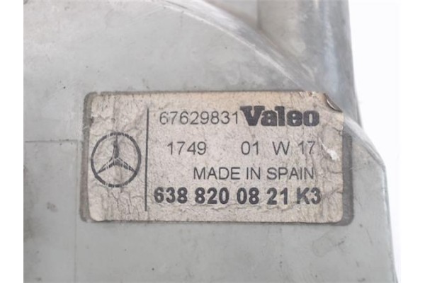 Recambio de intermitente delantero izquierdo para mercedes-benz vito kombi (639) referencia OEM IAM 6388200821K3 67629831 