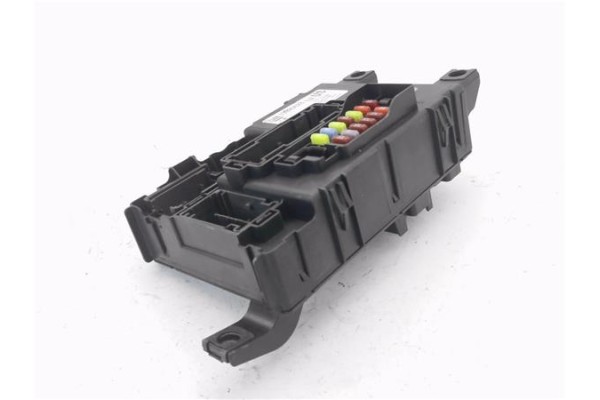 Recambio de caja fusibles/rele para opel corsa d 1.3 cdti referencia OEM IAM 13320628 401154265 