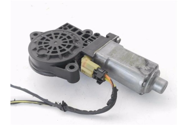 Recambio de motor elevalunas trasero derecho para hyundai tucson (jm) 2.0 referencia OEM IAM 3130034102  