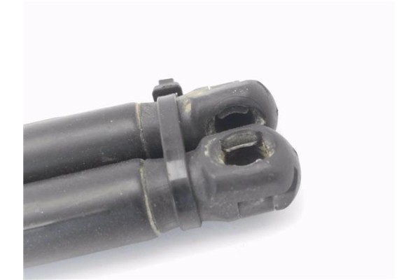 Recambio de amortiguador porton para toyota corolla verso (r1) 2.2 d-4d sport referencia OEM IAM 689600F011  