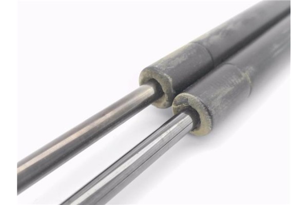 Recambio de amortiguador porton para toyota corolla verso (r1) 2.2 d-4d sport referencia OEM IAM 689600F011  