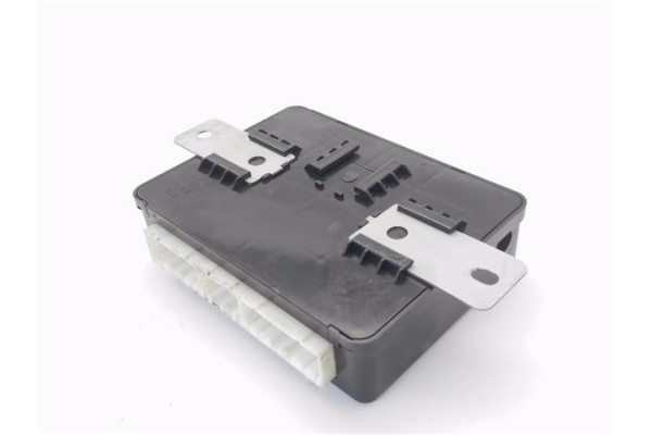 Recambio de modulo electronico para kia sportage (km) 2.0 crdi referencia OEM IAM 954001F400 4,84E+09 