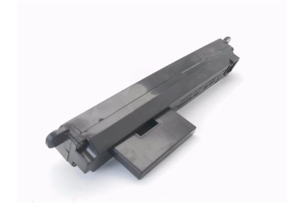 Recambio de reloj horario para hyundai tucson (jm) 2.0 referencia OEM IAM 945102E001  
