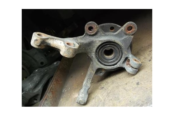 Recambio de mangueta delantero izquierda para renault express furgón (f40_, g40_) 1.4 referencia OEM IAM   