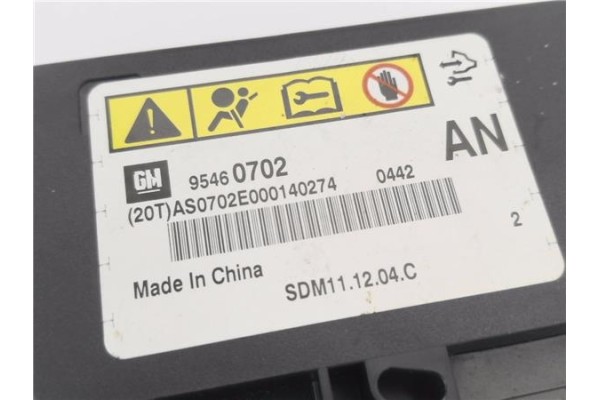 Recambio de centralita airbag para opel antara 2.2 selective referencia OEM IAM 95460702  