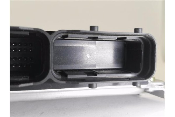 Recambio de centralita para hyundai tucson (jm) 2.0 referencia OEM IAM 3917123270 5WY1963D 