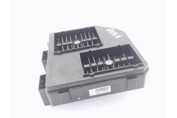 Recambio de caja fusibles/rele para opel antara 2.2 selective referencia OEM IAM 95202005 2005U 