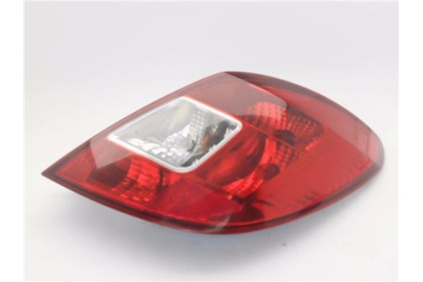 Recambio de piloto trasero derecho para opel corsa d 1.3 cdti referencia OEM IAM 13269051 89318821 