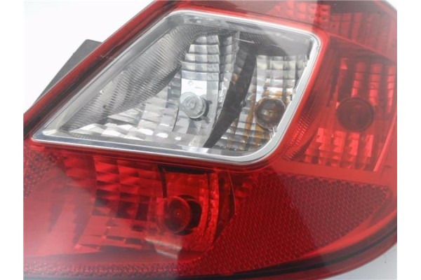 Recambio de piloto trasero derecho para opel corsa d 1.3 cdti referencia OEM IAM 13269051 89318821 