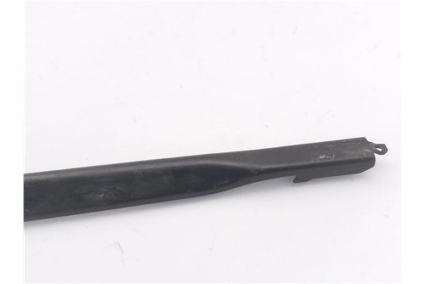 Recambio de brazo limpiaparabrisas delantero derecho para seat leon (1p1) 1.4 tsi referencia OEM IAM 1P0955410A  