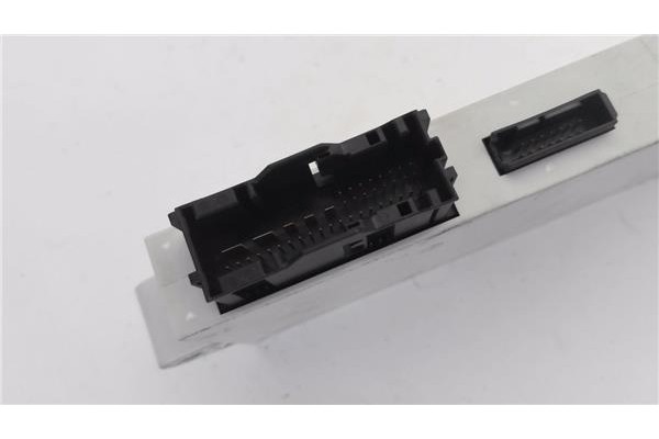Recambio de módulo electrónico para bmw serie 3 berlina (e90) 3.0 330d referencia OEM IAM 61356943791 1061260048 