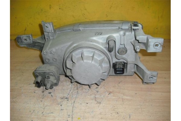 Recambio de faro delantero dcho para hyundai accent (x3) 1.3 i 12v referencia OEM IAM 9210622260 9210622265 