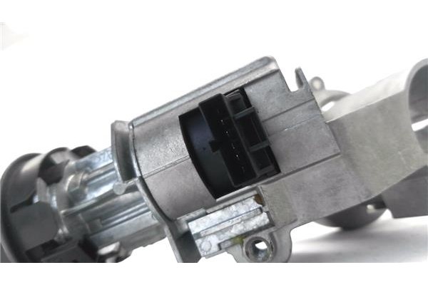 Recambio de clausor para opel corsa d 1.3 cdti referencia OEM IAM 56155D  