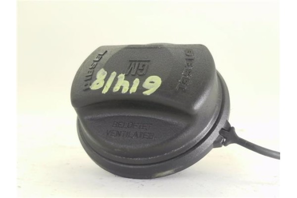 Recambio de tapon combustible para opel corsa d 1.3 cdti referencia OEM IAM 13228891  