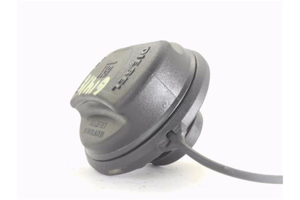 Recambio de tapon combustible para opel corsa d 1.3 cdti referencia OEM IAM 13228891  