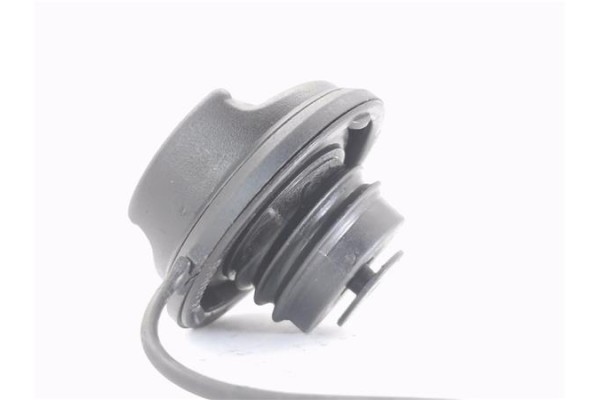 Recambio de tapon combustible para opel corsa d 1.3 cdti referencia OEM IAM 13228891  