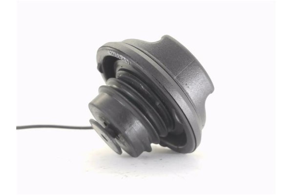 Recambio de tapon combustible para opel corsa d 1.3 cdti referencia OEM IAM 13228891  