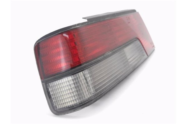 Recambio de piloto trasero izquierdo para peugeot 405 berlina 1.9 injection referencia OEM IAM 6751223 7R0187017 