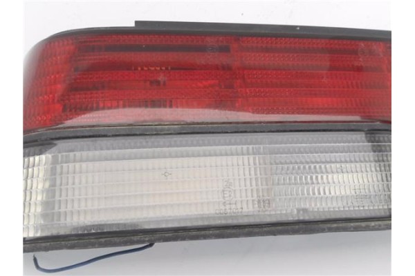 Recambio de piloto trasero izquierdo para peugeot 405 berlina 1.9 injection referencia OEM IAM 6751223 7R0187017 