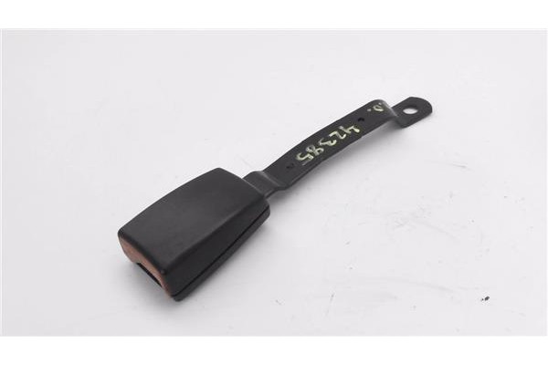 Recambio de anclaje cinturon delantero derecho para seat ibiza (6l1) 1.9 sdi referencia OEM IAM 6Q0857756  
