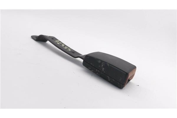 Recambio de anclaje cinturon delantero derecho para seat ibiza (6l1) 1.9 sdi referencia OEM IAM 6Q0857756  