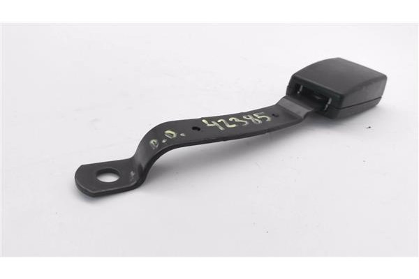 Recambio de anclaje cinturon delantero derecho para seat ibiza (6l1) 1.9 sdi referencia OEM IAM 6Q0857756  
