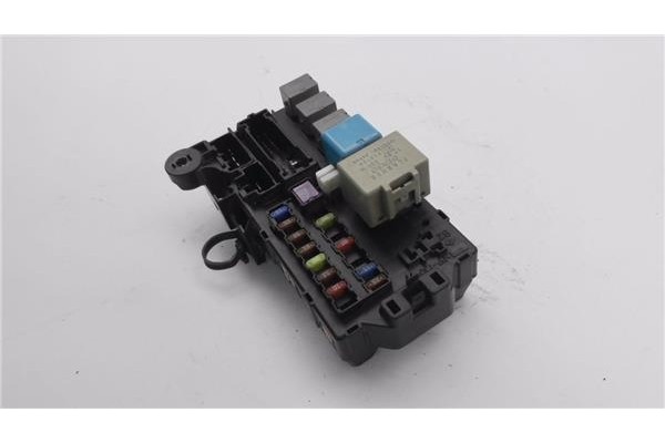 Recambio de caja fusibles/rele para daihatsu materia (m4_) 1.3 referencia OEM IAM 85980B1010  