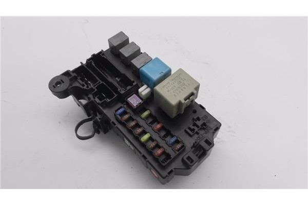 Recambio de caja fusibles/rele para daihatsu materia (m4_) 1.3 referencia OEM IAM 85980B1010  