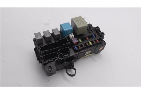Recambio de caja fusibles/rele para daihatsu materia (m4_) 1.3 referencia OEM IAM 85980B1010  