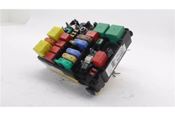 Recambio de caja fusibles/rele para citroen c3 aircross 1.2 c-series referencia OEM IAM 1681480180  