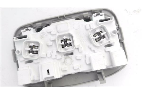 Recambio de luz delantero central techo para citroen c3 aircross 1.2 c-series referencia OEM IAM 455567867  