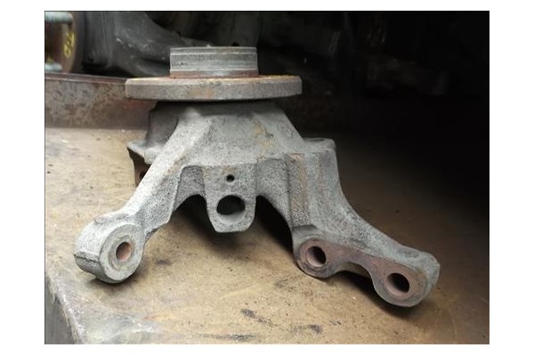 Recambio de mangueta delantero izquierda para renault express furgón (f40_, g40_) 1.2 referencia OEM IAM   