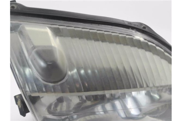 Recambio de faro delantero dcho para nissan x-trail (t30) 2.0 referencia OEM IAM E137511  