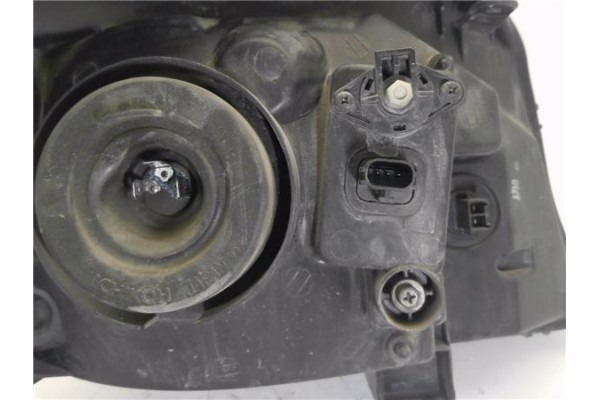 Recambio de faro delantero izquierdo para nissan x-trail (t30) 2.0 referencia OEM IAM E137611  