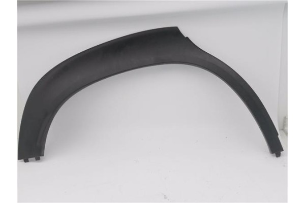 Recambio de aletin trasero derecho para citroen c3 aircross 1.2 c-series referencia OEM IAM 13476855  
