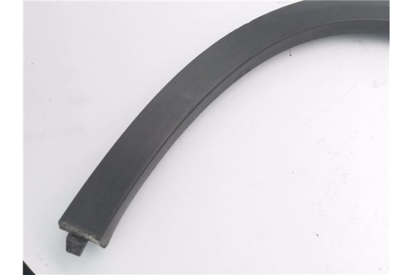 Recambio de aletin trasero izquierdo para citroen c3 aircross 1.2 c-series referencia OEM IAM YQ000653XT  