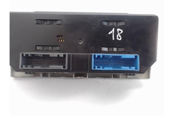 Recambio de mandos climatizador para opel astra h berlina referencia OEM IAM (13122963) (90151-240) (GC2) 