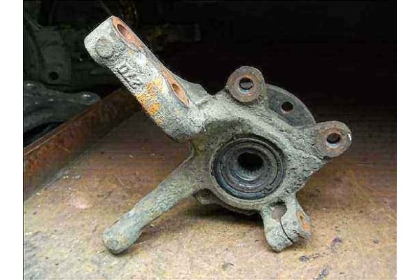 Recambio de mangueta delantero izquierda para renault super 5 (b/c40_) 1.1 referencia OEM IAM   