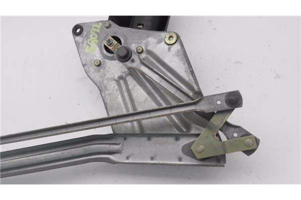 Recambio de brazo limpiaparabrisas delantero para ford escort berlina 1.6 laser referencia OEM IAM 83FB17C44IAA  