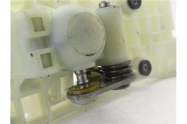 Recambio de palanca de cambio para nissan x-trail (t30) 2.0 referencia OEM IAM M010707  