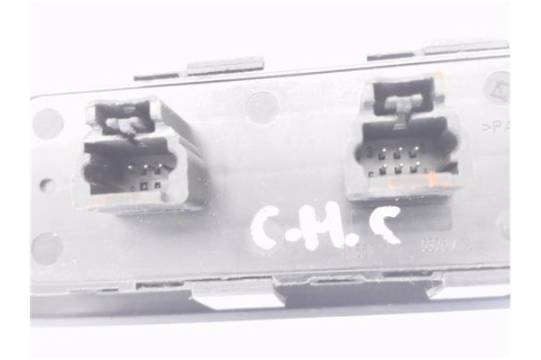 Recambio de mando elevalunas delantero izquierdo para peugeot 407 1.6 business line referencia OEM IAM 96498420XT 532697045 