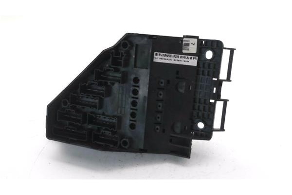Recambio de caja fusibles/rele para citroen saxo 1.5 d sx referencia OEM IAM 185300110304 YQE000380 