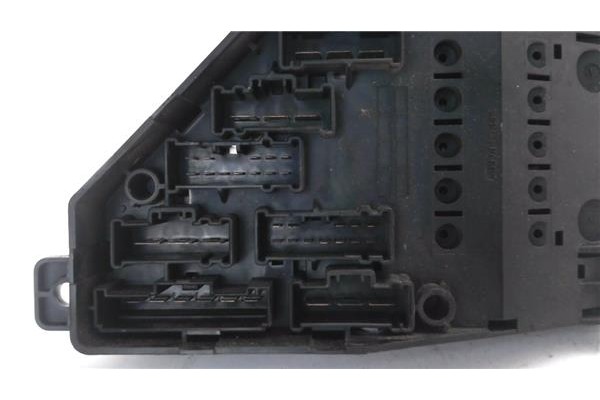 Recambio de caja fusibles/rele para citroen saxo 1.5 d sx referencia OEM IAM 185300110304 YQE000380 