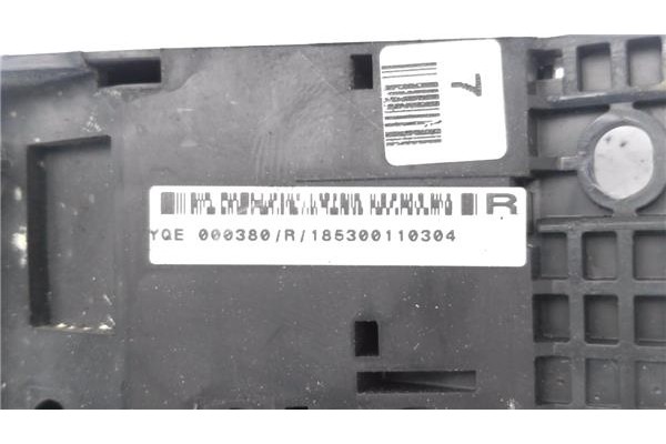 Recambio de caja fusibles/rele para citroen saxo 1.5 d sx referencia OEM IAM 185300110304 YQE000380 