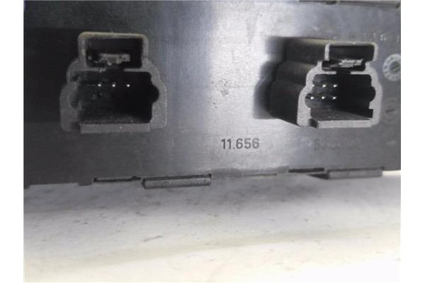 Recambio de mando elevalunas delantero izquierdo para peugeot 307 (s1) 2.0 xr referencia OEM IAM 96531123XT 532697045 