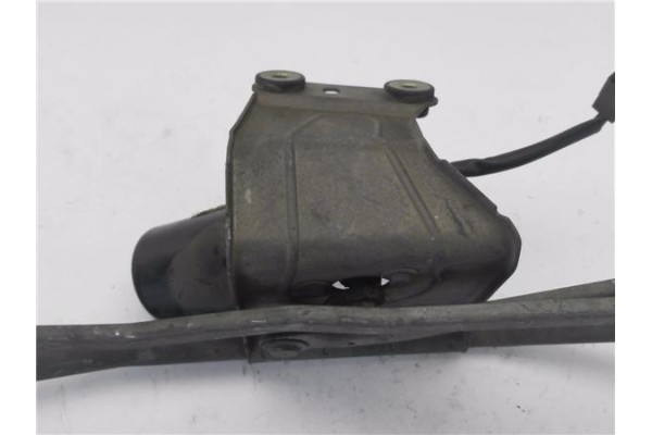 Recambio de motor limpiaparabrisas delantero para mercedes-benz vito furgón (638) 2.3 108 d  (638.064) referencia OEM IAM 638820